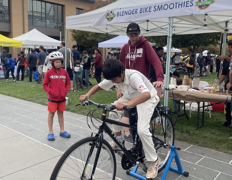 bike-blender-smoothies image