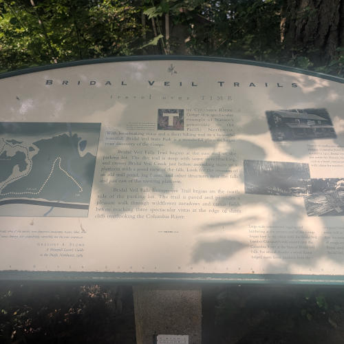 columbia-river-bridal_veil_sign